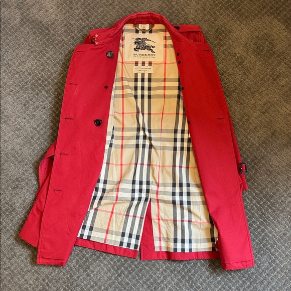 Burberry Vibrant Red Trench Coat - Picture 4 of 9